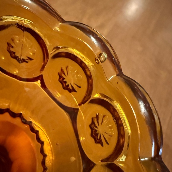 Amber base that goes to the 3 piece moon & stars candle lamp. Base only. *READ* - Picture 7 of 9